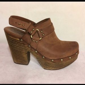 Kork Ease Brown Carmella Clogs, Size 9